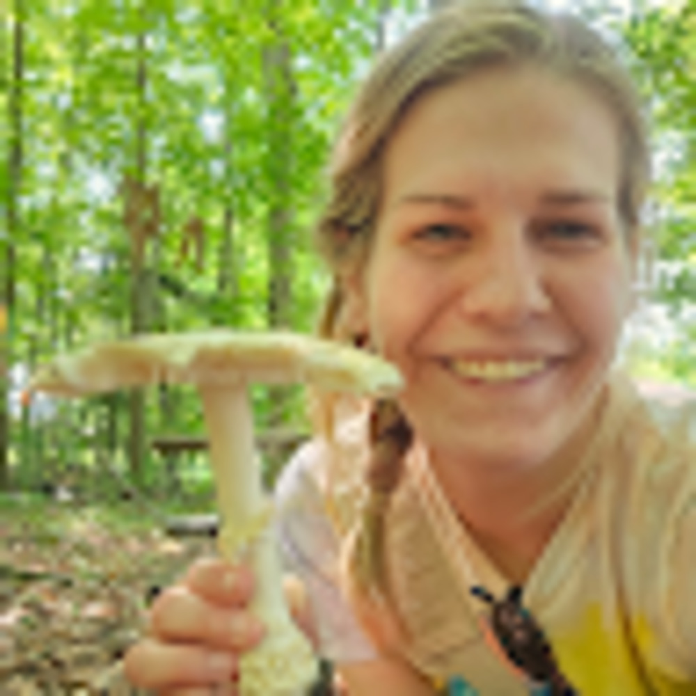 Meet your Posher, Julie
